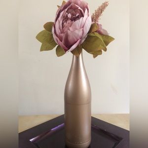 ROSE GOLD 1.5 LT WINE BOTTLE ANY COLORS & OMBRE HAND PAINTED. ALL SIZES,…